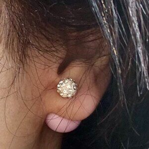 stud earrings- pretty and comfortable to wear. Lightweight